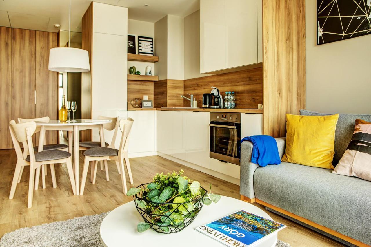 Apartamenty Sky Tower Wroclaw Ngoại thất bức ảnh