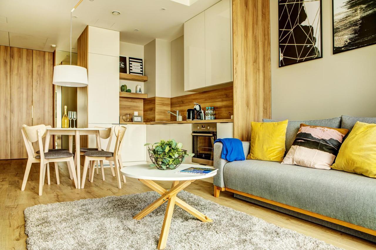 Apartamenty Sky Tower Wroclaw Ngoại thất bức ảnh