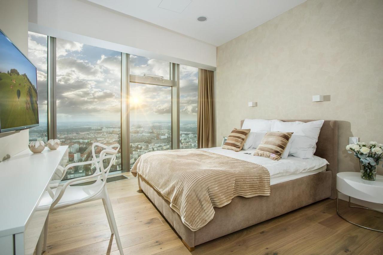 Apartamenty Sky Tower Wroclaw Ngoại thất bức ảnh
