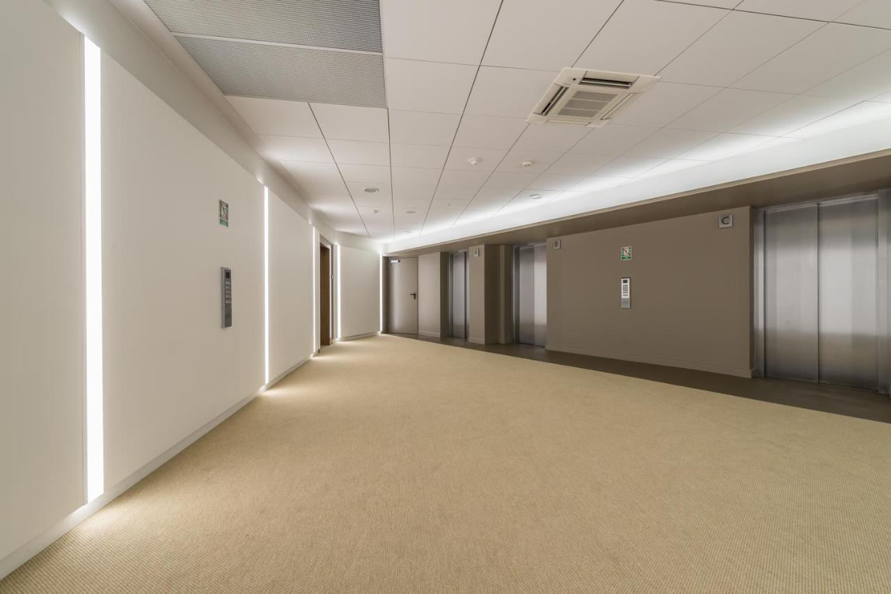 Apartamenty Sky Tower Wroclaw Ngoại thất bức ảnh