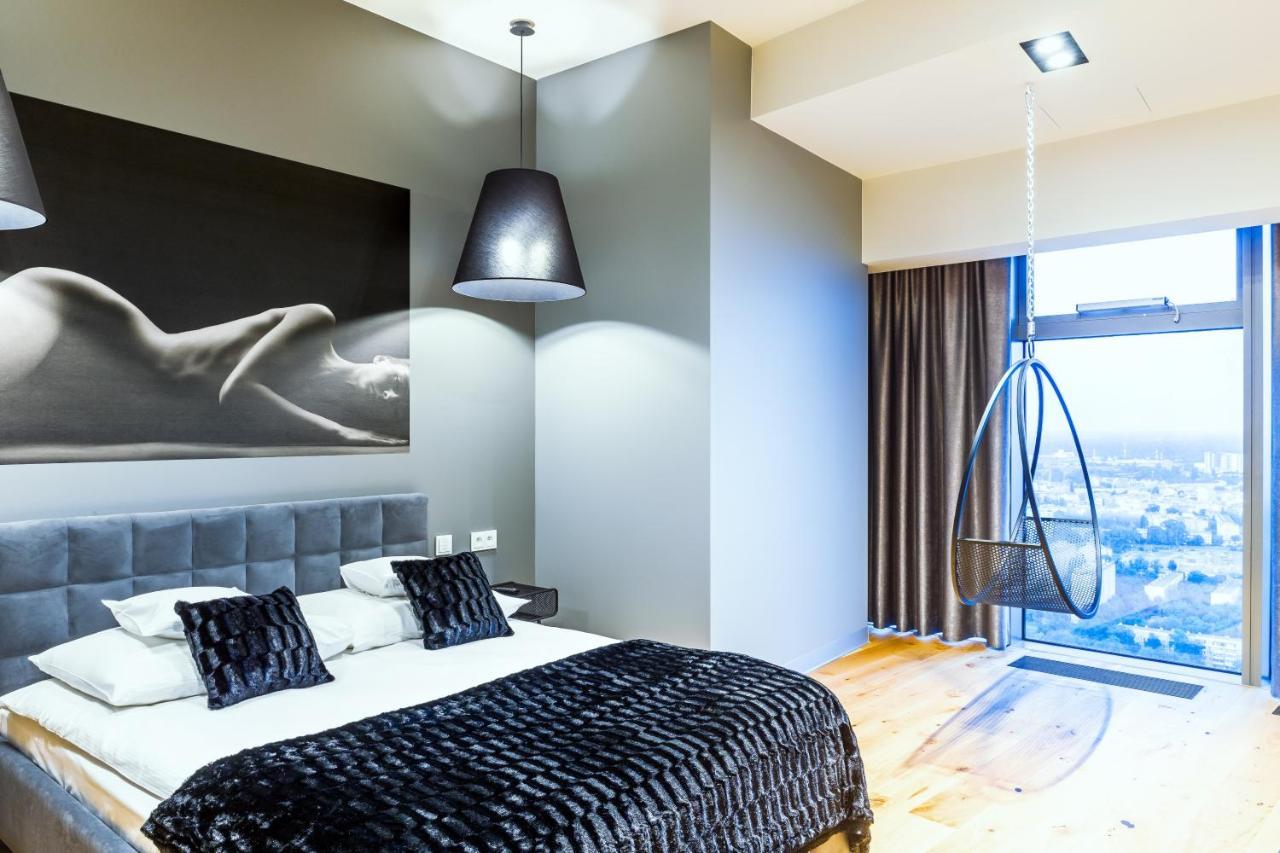 Apartamenty Sky Tower Wroclaw Ngoại thất bức ảnh