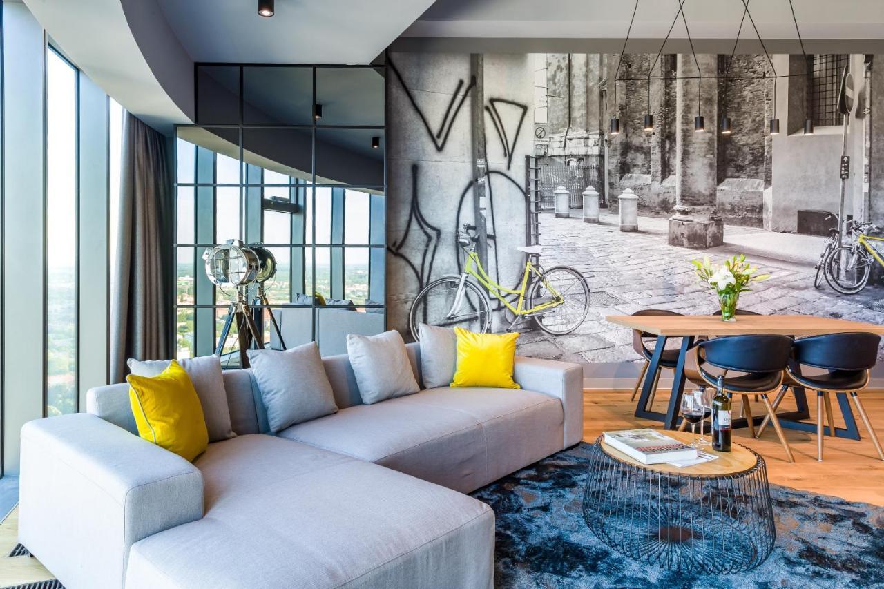 Apartamenty Sky Tower Wroclaw Ngoại thất bức ảnh