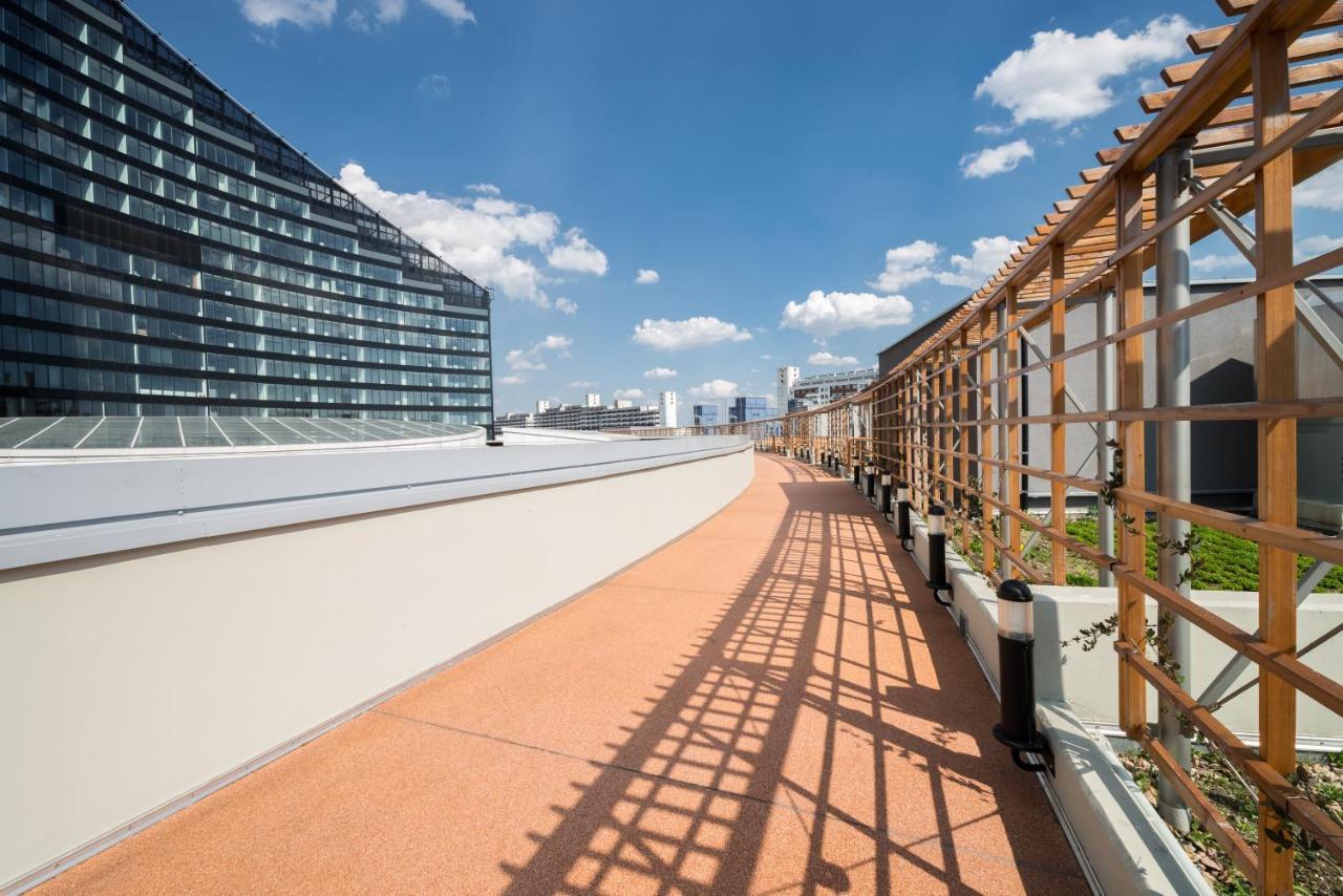 Apartamenty Sky Tower Wroclaw Ngoại thất bức ảnh