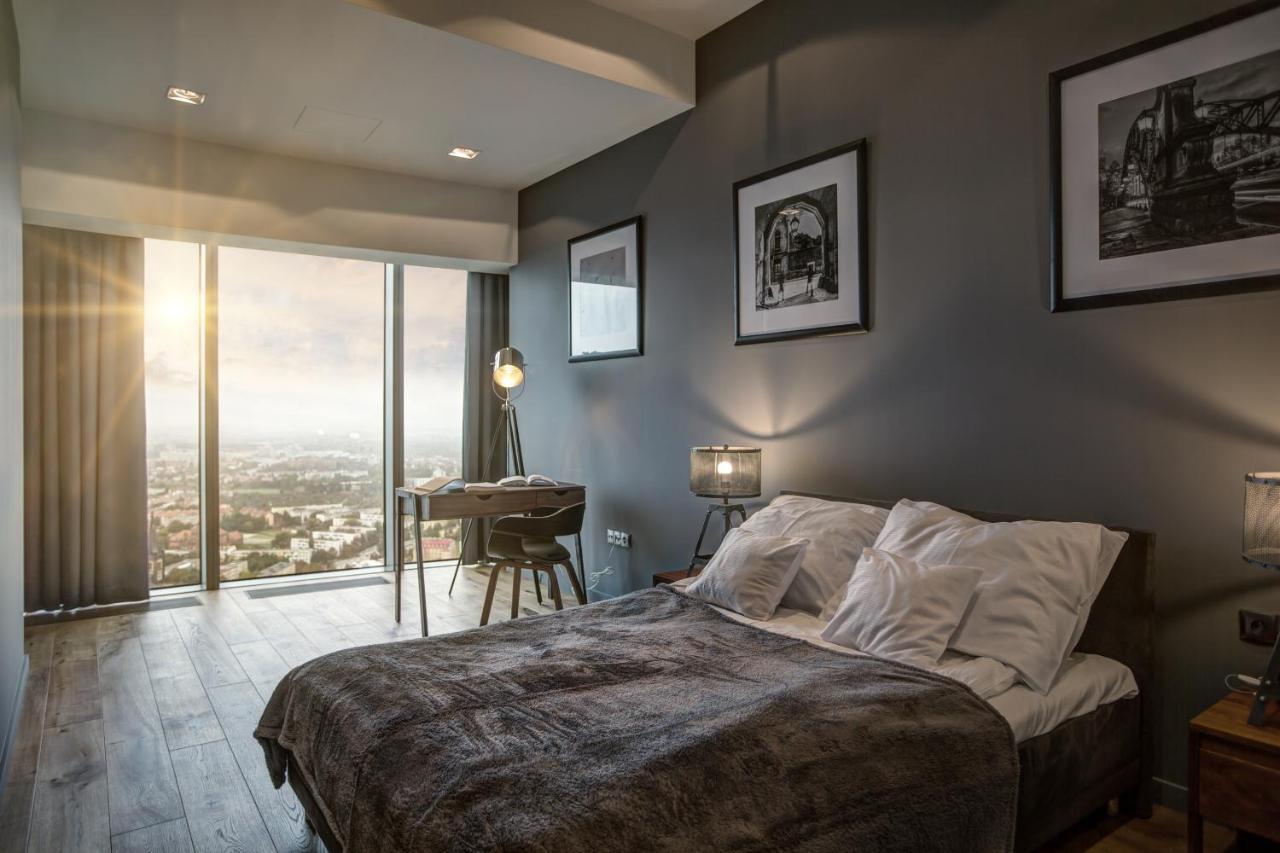 Apartamenty Sky Tower Wroclaw Ngoại thất bức ảnh