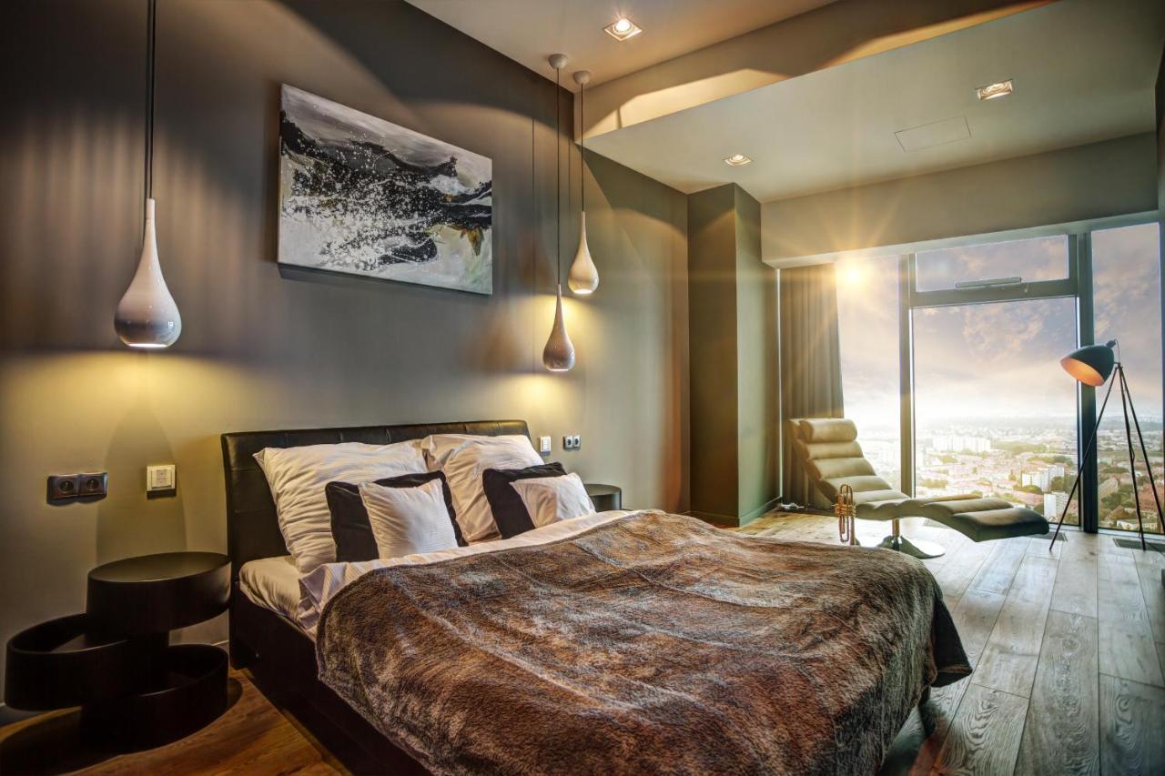 Apartamenty Sky Tower Wroclaw Ngoại thất bức ảnh