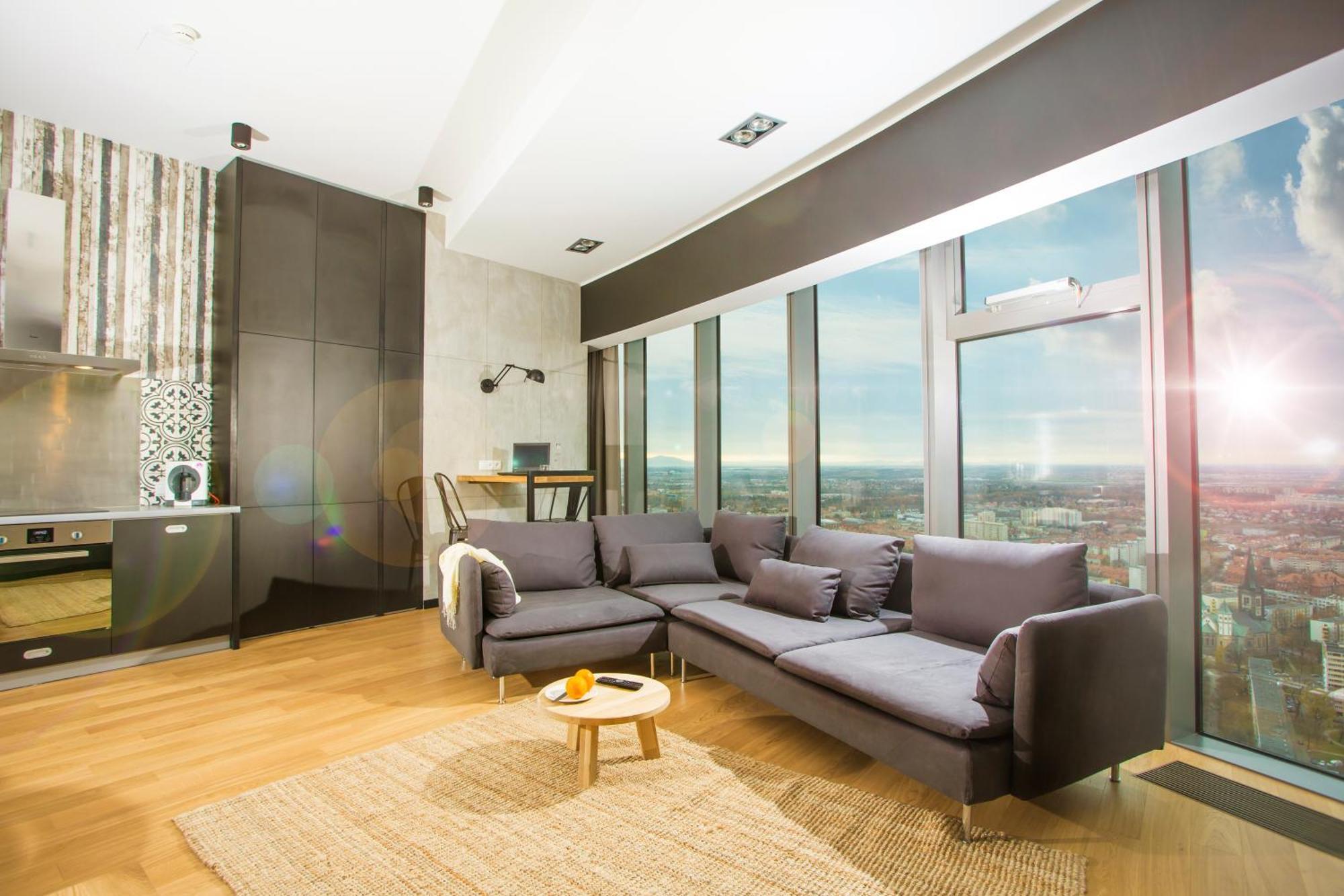 Apartamenty Sky Tower Wroclaw Ngoại thất bức ảnh