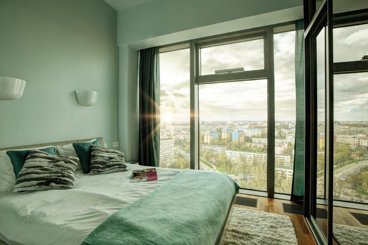 Apartamenty Sky Tower Wroclaw Ngoại thất bức ảnh