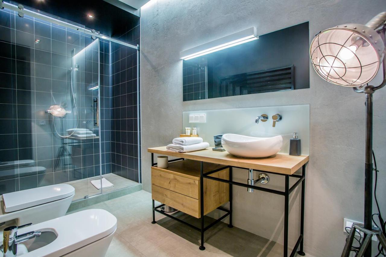 Apartamenty Sky Tower Wroclaw Ngoại thất bức ảnh
