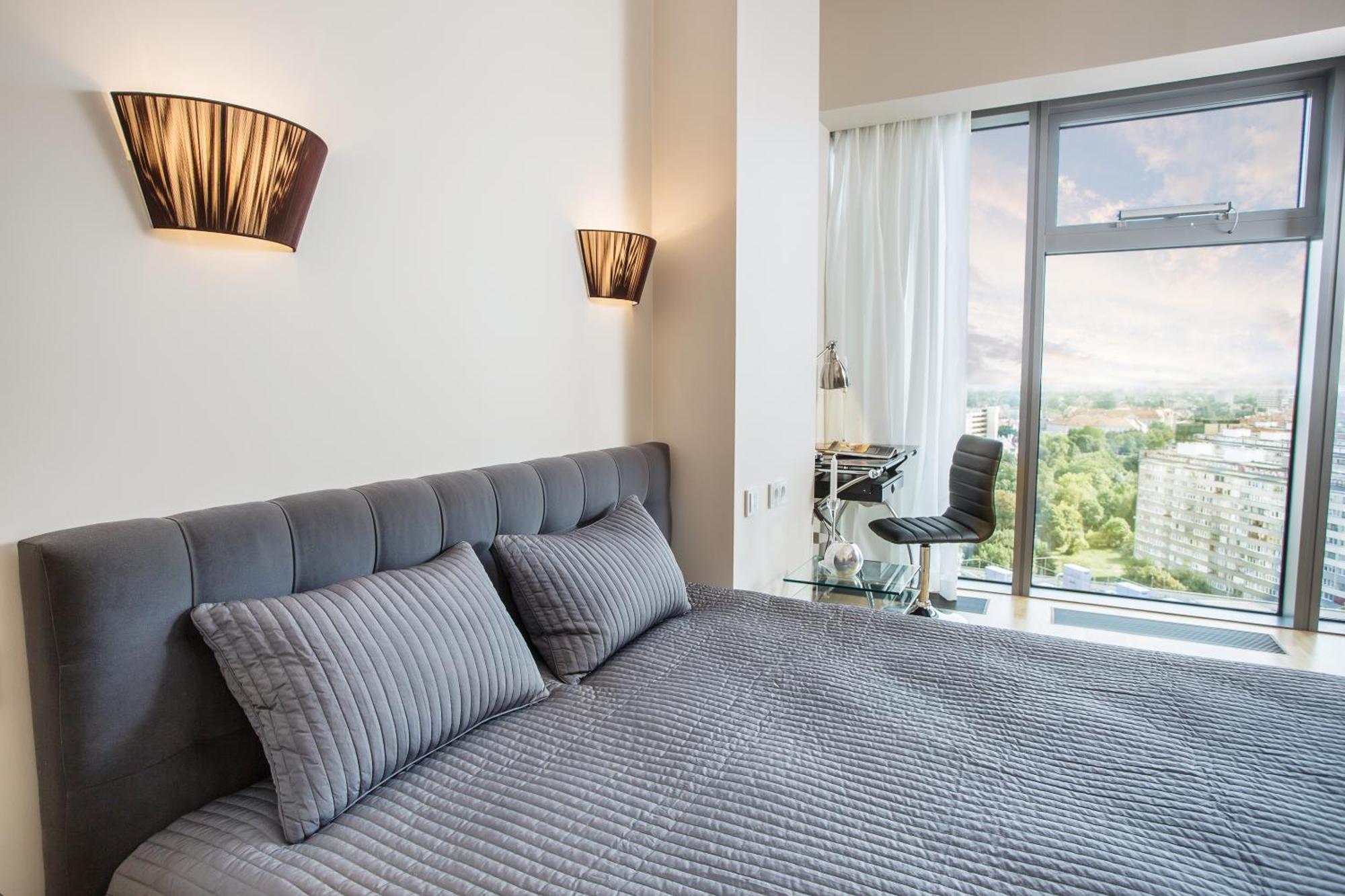 Apartamenty Sky Tower Wroclaw Ngoại thất bức ảnh